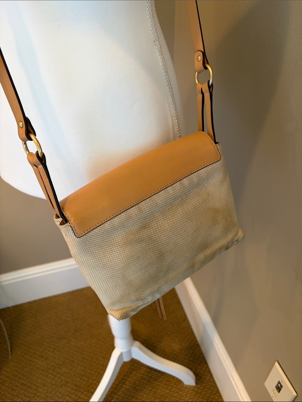 Tory Burch Tan Leather-Trim Crossbody with Signature Medallion - Picture 3 of 4